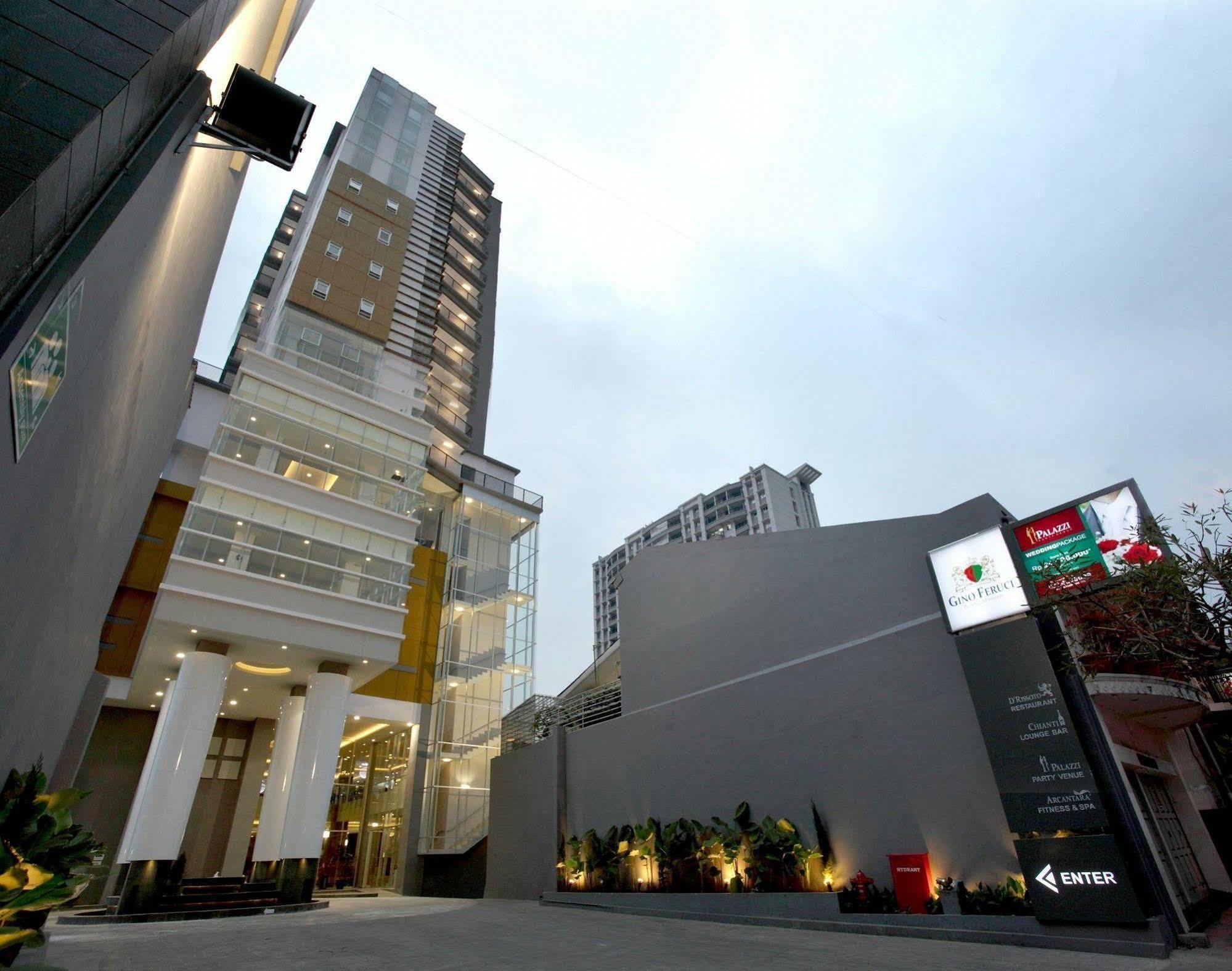 Gino Feruci Braga By Kagum Hotels Bandung Ngoại thất bức ảnh